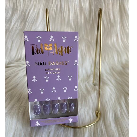 Red Aspen Nail Dashes- Dana Point - Picture 1 of 3